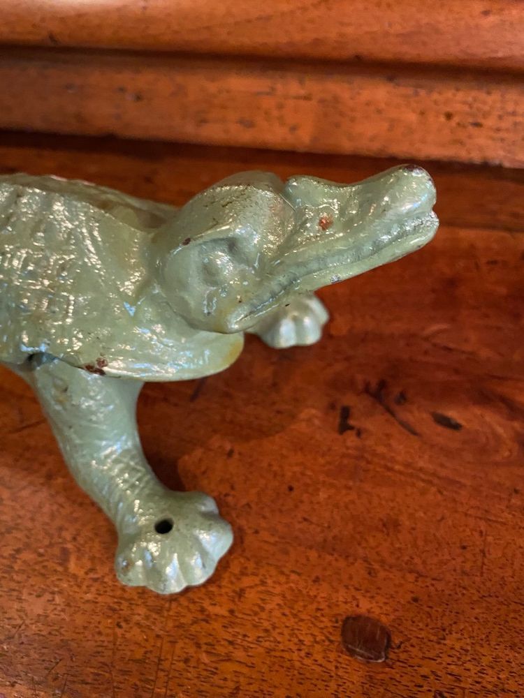 Crocodile Mâche Bouchon De Pharmacie, Fin Du XIX Eme Siècle