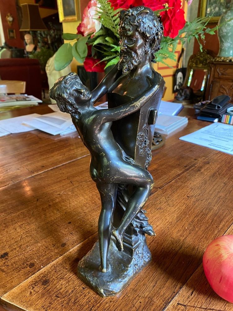 Offerta a Priapo, da Clodion, bronzo del XIX secolo