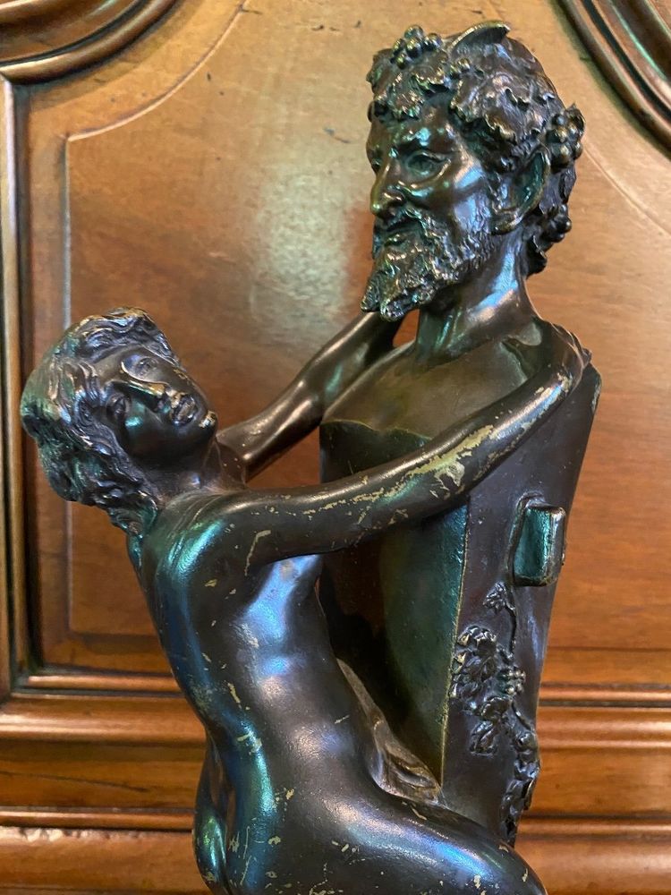 Offerta a Priapo, da Clodion, bronzo del XIX secolo