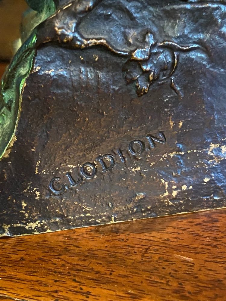 Offerta a Priapo, da Clodion, bronzo del XIX secolo