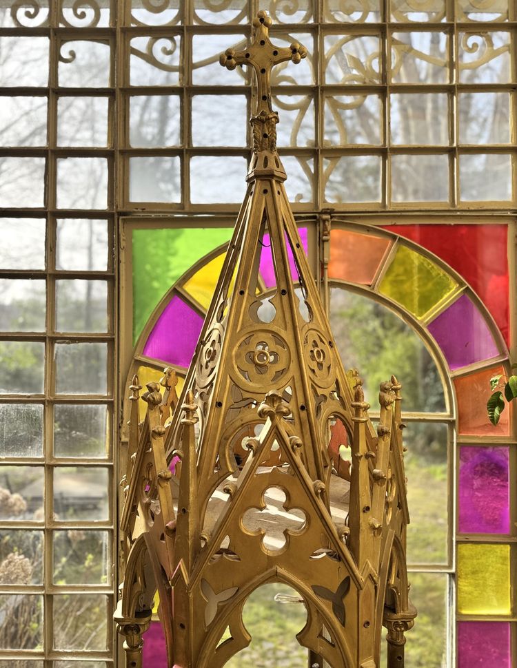 Neo-Gothic gilded wood ciborium - Circa 1900