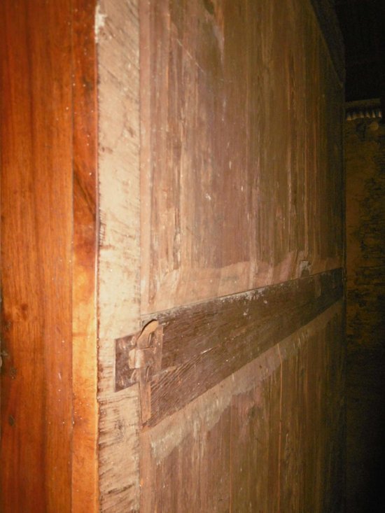 Bedeutender Schloss-Schrank 18.