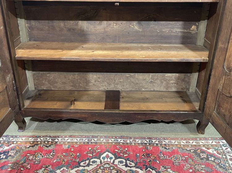 Low Louis XV style cupboard in 19th century walnut