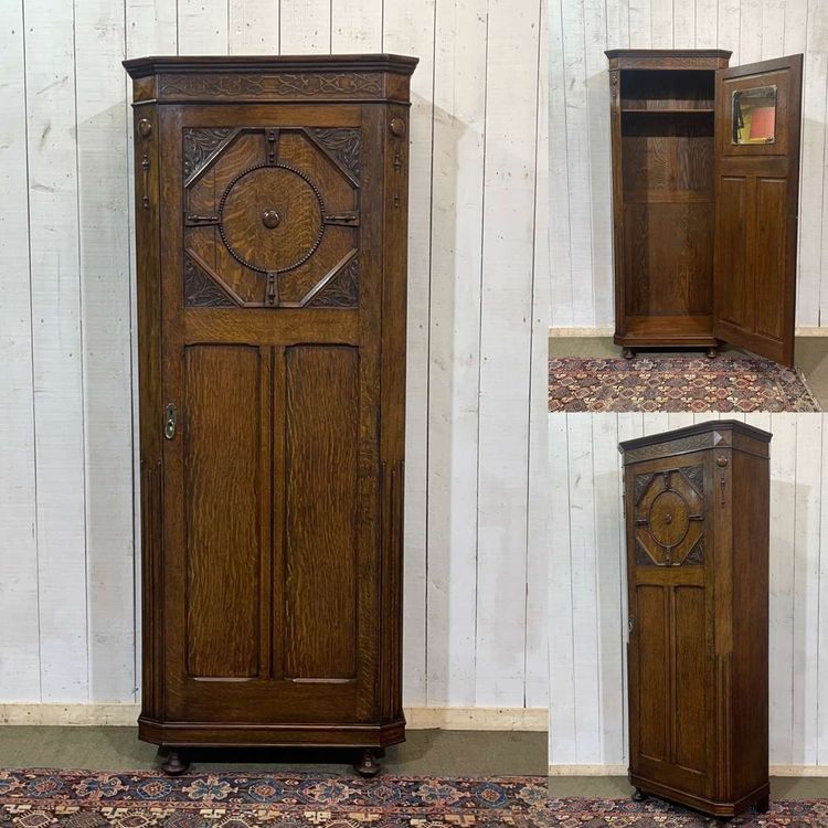 English oak closet Bonnetiere, early 20th century