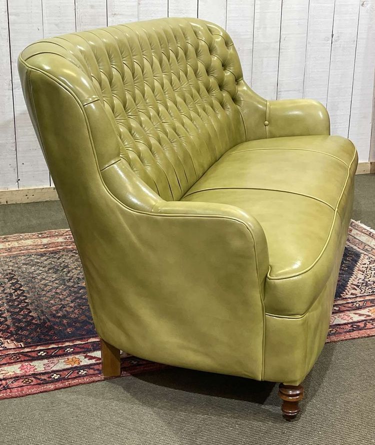 3-seater Chesterfield sofa in olive green leather
