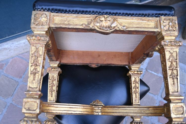 Pair of Louis XIV style gilded wood stools with struts