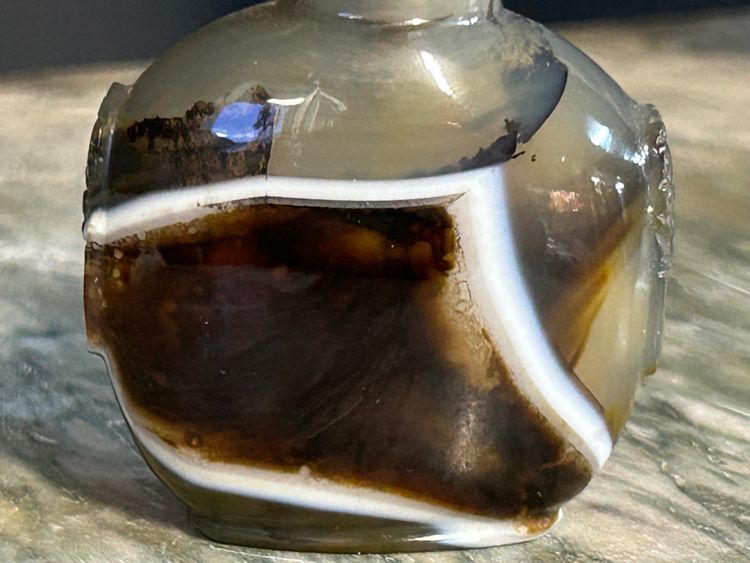 Late 19th or early 20th century Chinese agate snuff bottle - snuff bottle - China