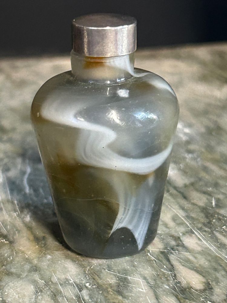 Tabacchiera cinese in agata della fine del XIX secolo o dell'inizio del XX secolo - Snuff bottle - Cina