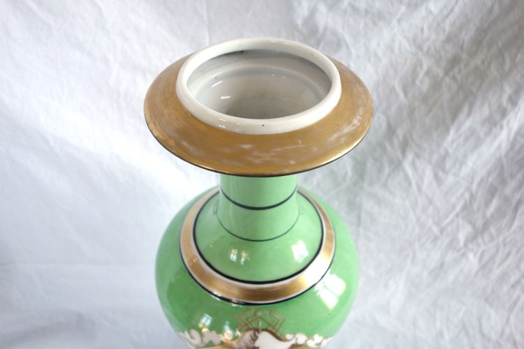 Paire d’importants vases d’ornement en porcelaine de Paris d’époque Napoleon III