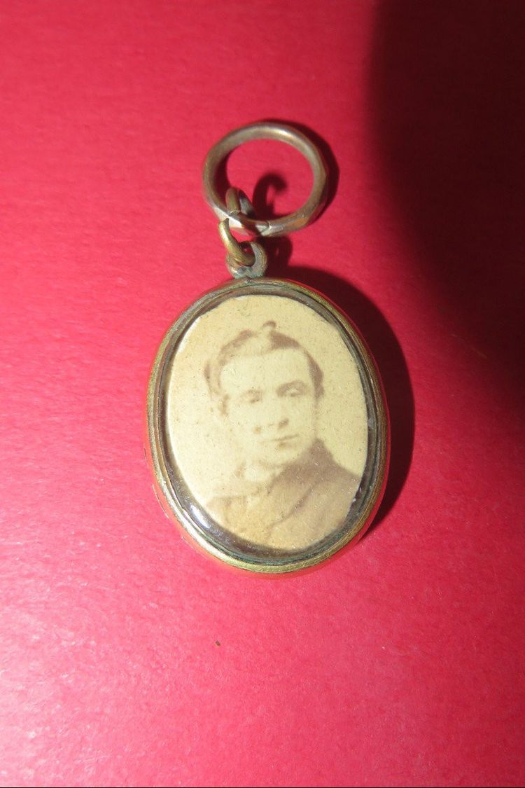 Masonic medallion in gold, 19th century.