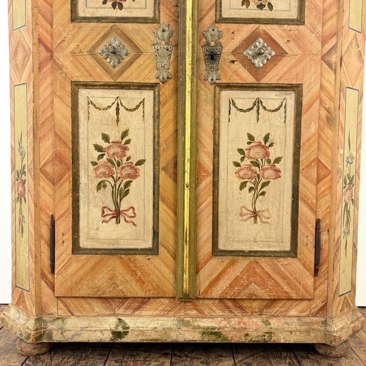 Petite armoire Alsacienne polychrome fin XVIIIe