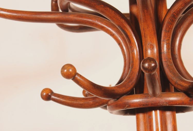 Garderobe Papagei, Jugendstil, genannt Thonet