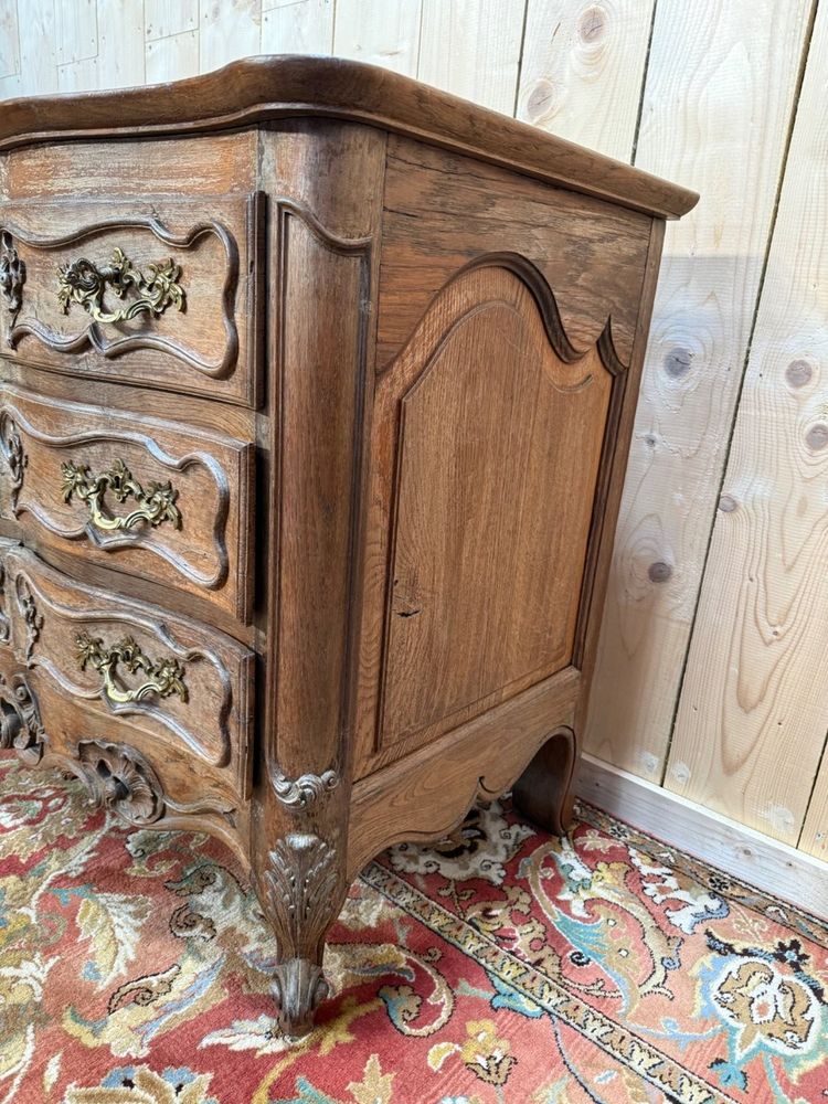 Louis XV Nîmoise-Kommode aus geschnitzter Eiche