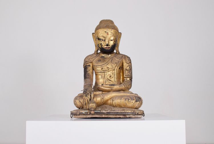 Buddha Shan in Bhumisparsha Mudra, Birmania