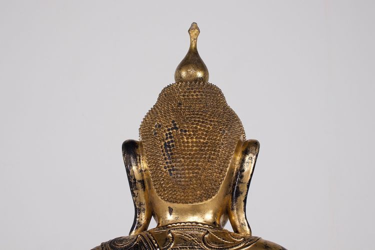 Buddha Shan in Bhumisparsha Mudra, Birmania