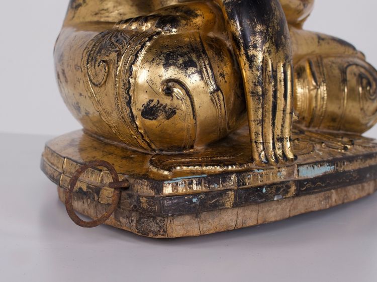 Buddha Shan in Bhumisparsha Mudra, Birmania