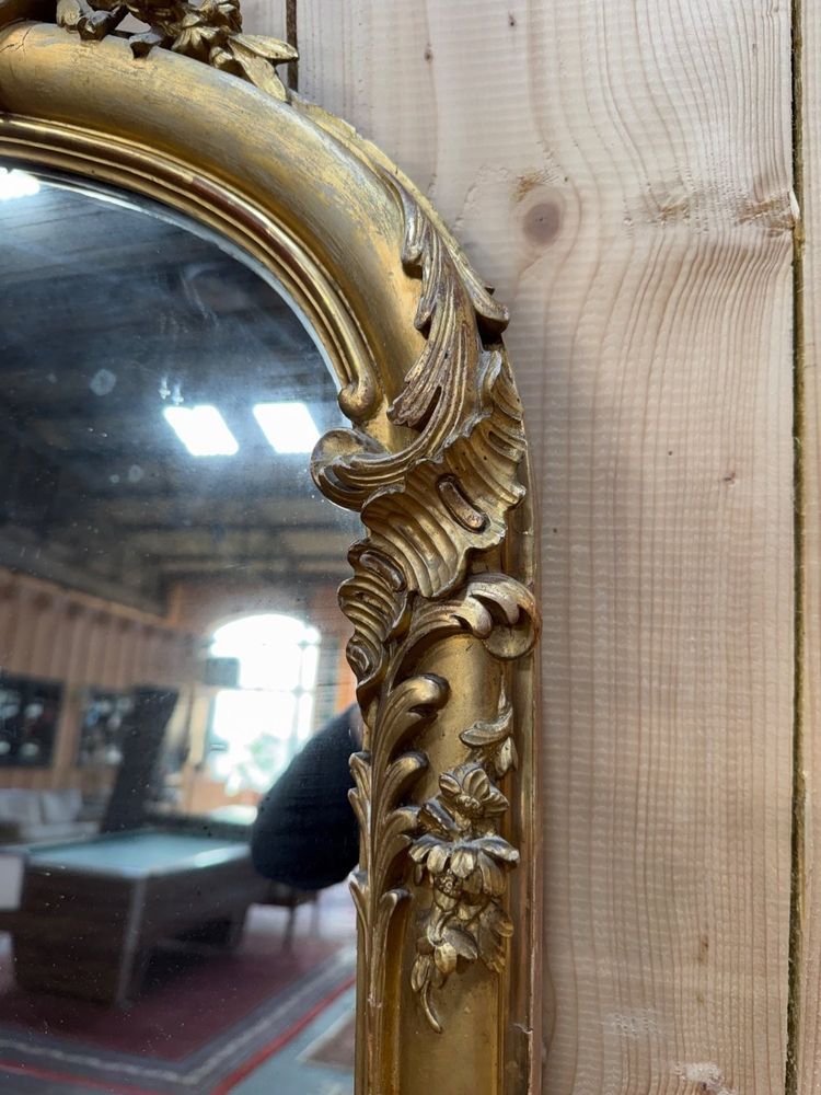 Spiegel Napoleon III. aus Holz und Stuck, vergoldet mit Blattgold