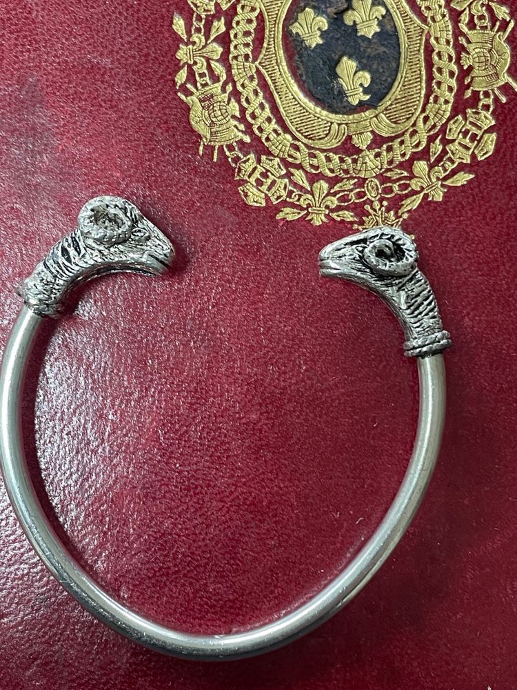 Bracelet tête de béliers argent 