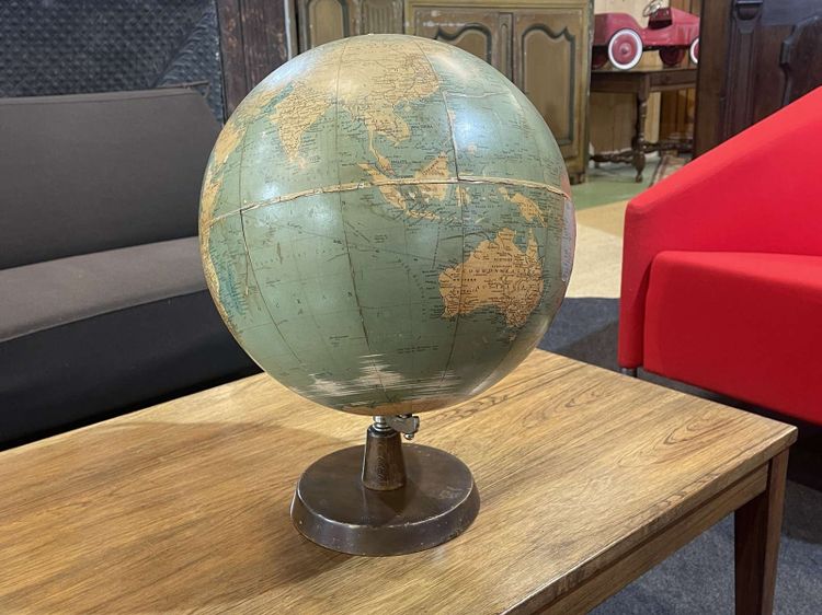 English Philip's Challenge globe from 1958