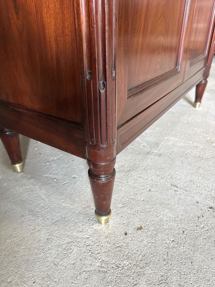 Piccola credenza in stile Luigi XVI