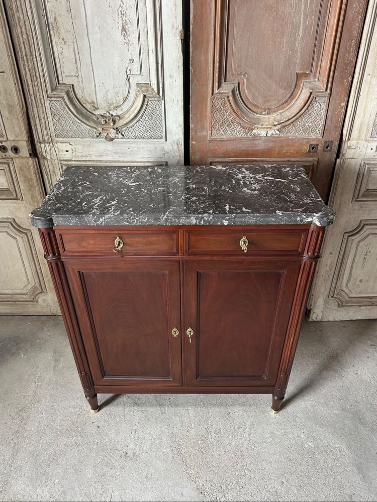 Piccola credenza in stile Luigi XVI