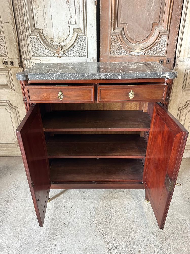 Piccola credenza in stile Luigi XVI