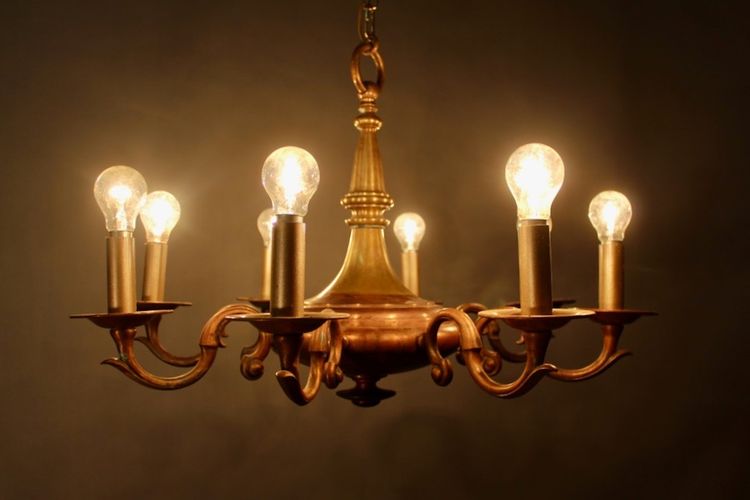 Double patinated bronze chandelier with 8 light arms