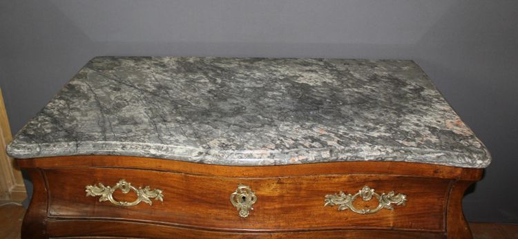 18th-century walnut tomb-shaped commode
