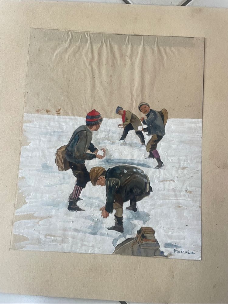 Kinder und Schneebälle