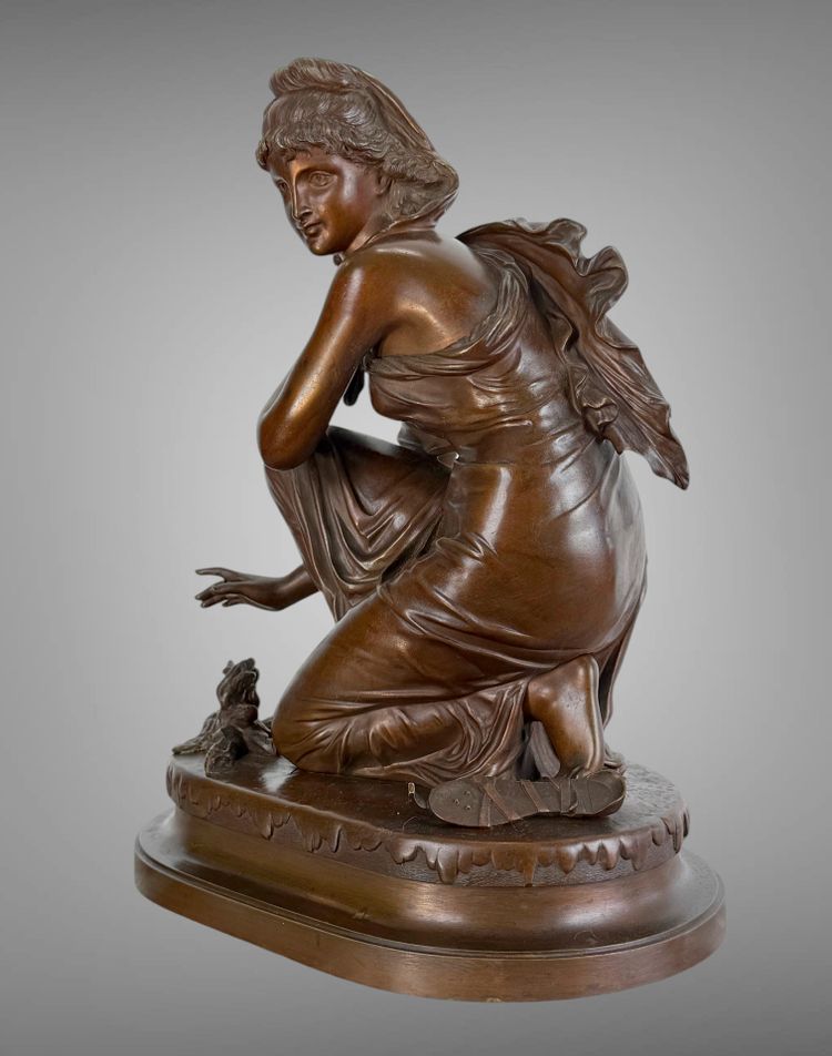 SCULPTURE EN BRONZE SIGNÉ DE ÉMILE LAURENT 1832 / 1898 REPRÉSENTANT UNE FEMME