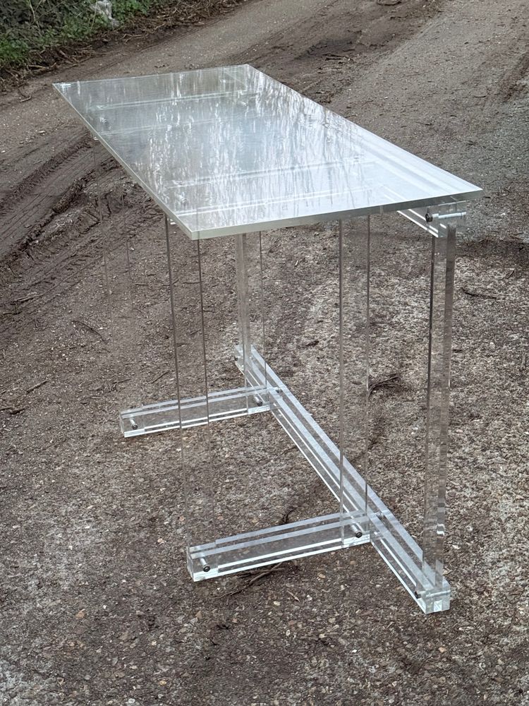 console in plexiglass