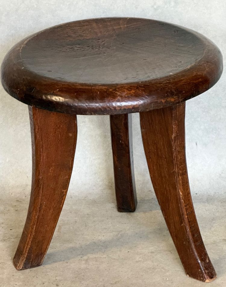 Sgabello in stile Charlotte Pierrand