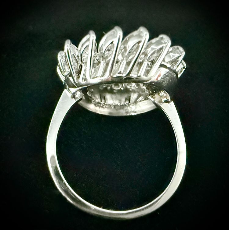 Bague or blanc sertie de 4,60 carats de diamants