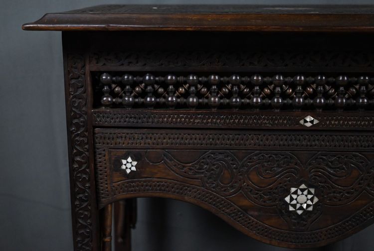 Table Syrienne en Noyer – Fin XIXe
