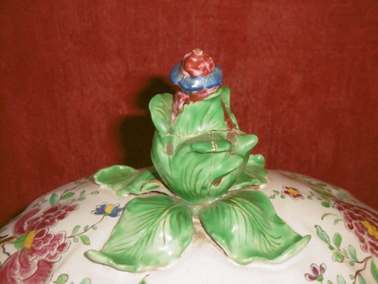 Earthenware tureen Sceaux XVIIIth century