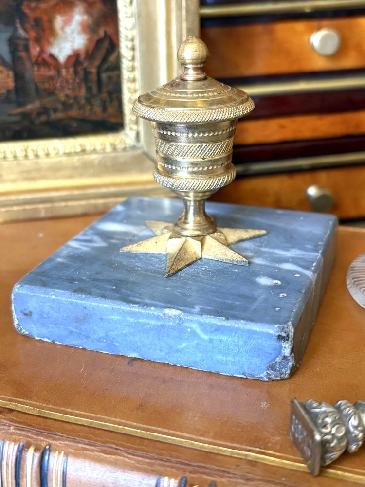 Encrier Empire en bronze doré, marbre bleu Turquin