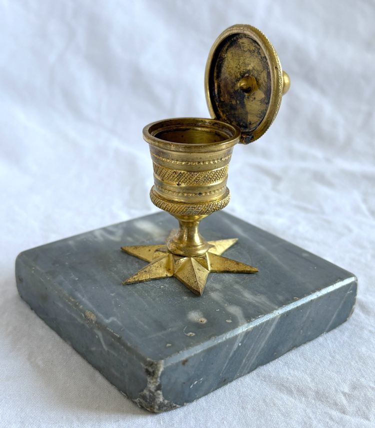 Encrier Empire en bronze doré, marbre bleu Turquin