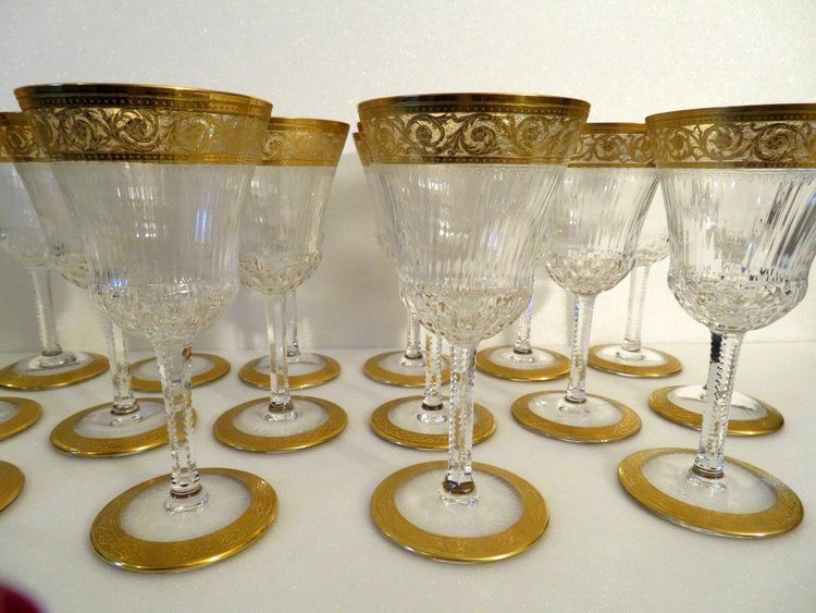 1  Weinglas, 15,2 cm, „Saint Louis Thistle Or“, Kristall, signiert