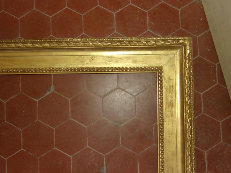 Large 19th century frame, in gilded wood.