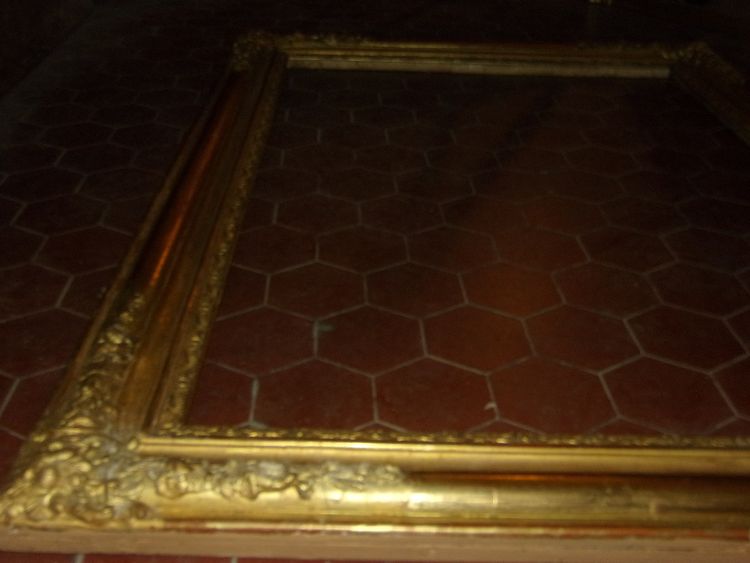 Large 19th century frame, in gilded wood.