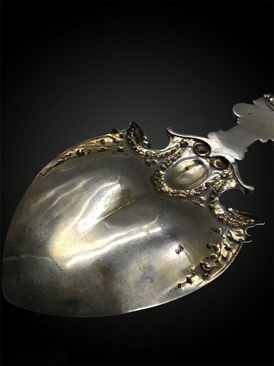 ENTREMETS SPOON with the effigy of Napoleon, probably Germany around 1920 Silver