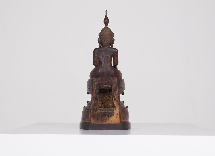 Antica immagine del Buddha seduto, Myanmar