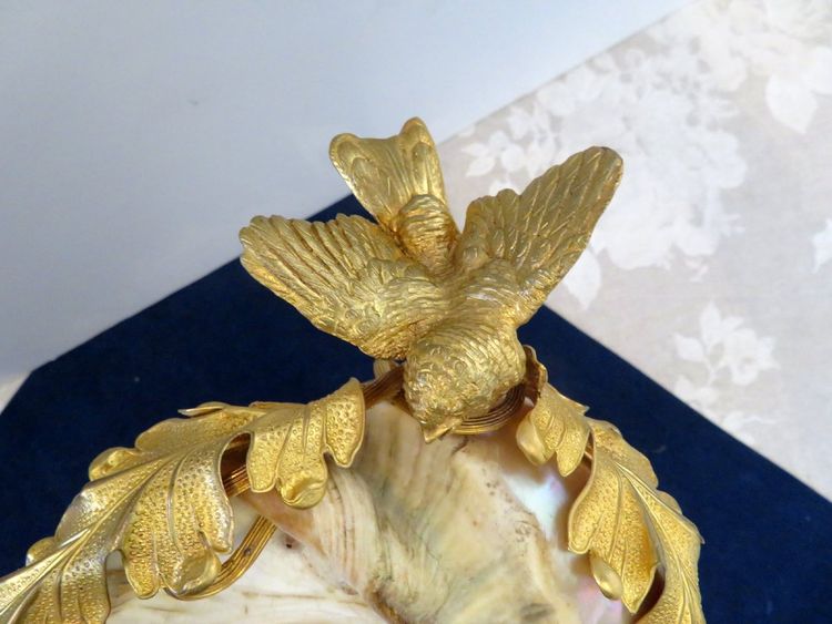 Napoleon III 19th-century gilt-bronze shell and bird trinket dish