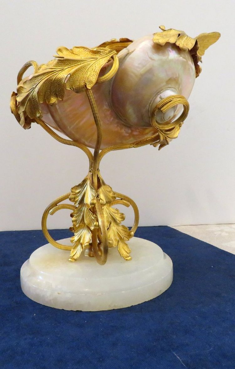 Napoleon III 19th-century gilt-bronze shell and bird trinket dish