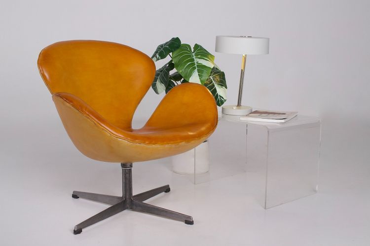 Fauteuil Swan en Cuir – Arne Jacobsen