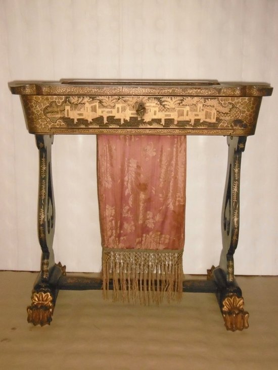 Tavolo da cucito Napoleon III