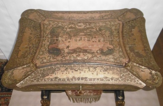 Tavolo da cucito Napoleon III