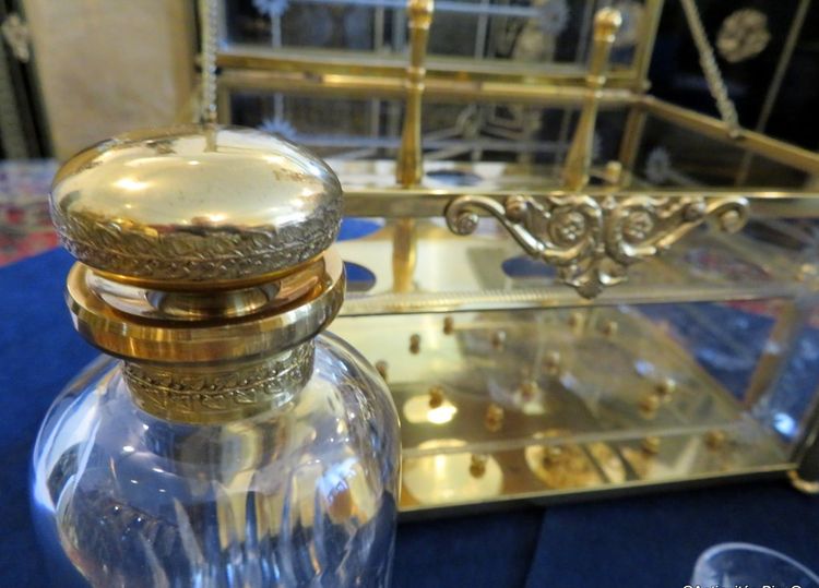 Complete bronze and crystal liquor cabinet, circa 1900