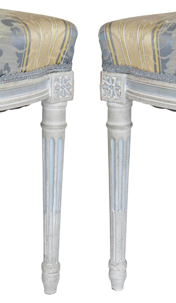 Set aus 4 Stühlen im Stil Louis XVI.