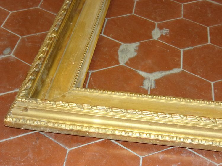 Large 19th century frame, in gilded wood.